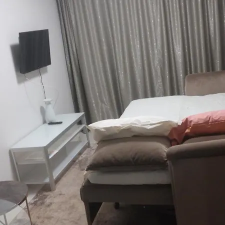 Apartment Good Time